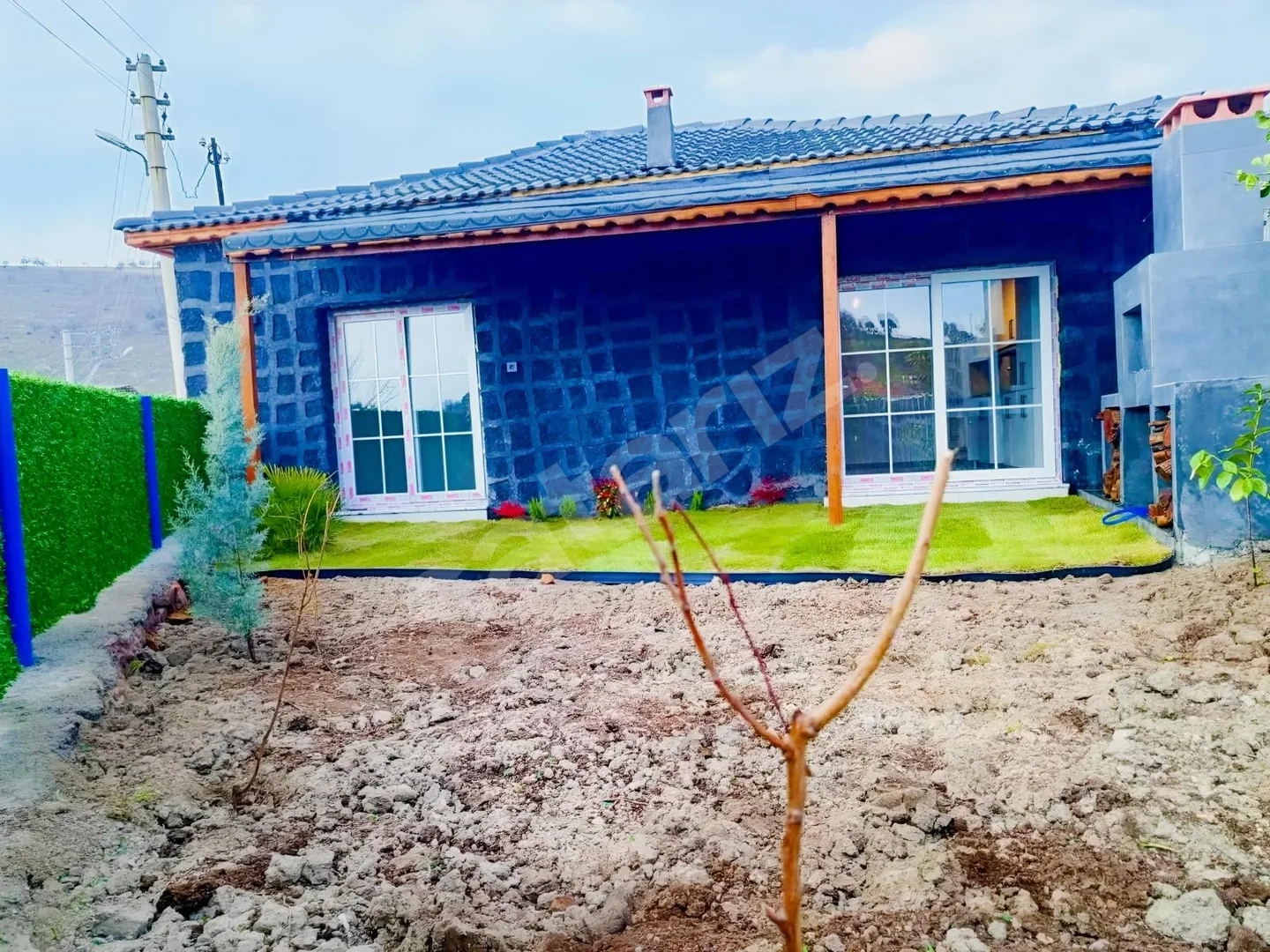 Manisa Merkez Kaan'da Satılık 2+1 Bahçeli Ev