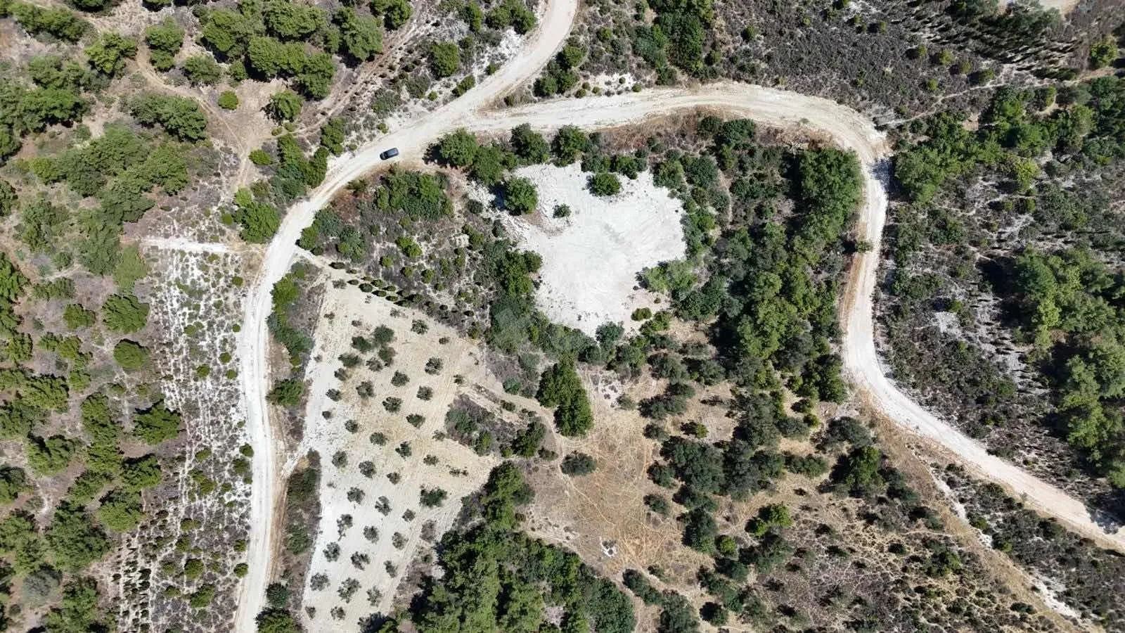 Satılık 1,5 Dönüm Arazi - 795.000₺